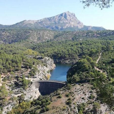 Maison + Piscine A 10 Min D'Aix En Pce Meyreuil Dış mekan fotoğraf