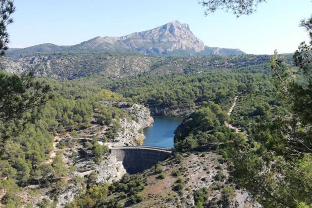 Maison + Piscine A 10 Min D'Aix En Pce Meyreuil Dış mekan fotoğraf